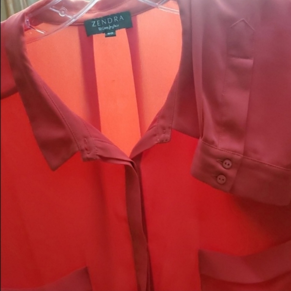 Red blouse - Picture 3 of 4